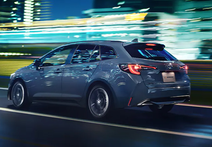 トヨタ カローラツーリング イメージ2